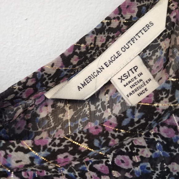 ❣️10/$50❣️:Sheer layered blouse - Picture 3 of 3